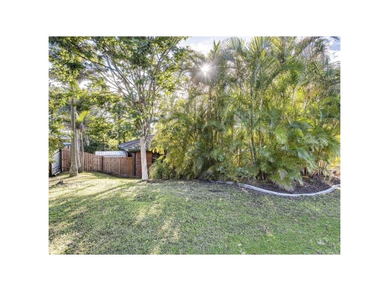 25 Hazelton Street, Riverhills QLD 4074