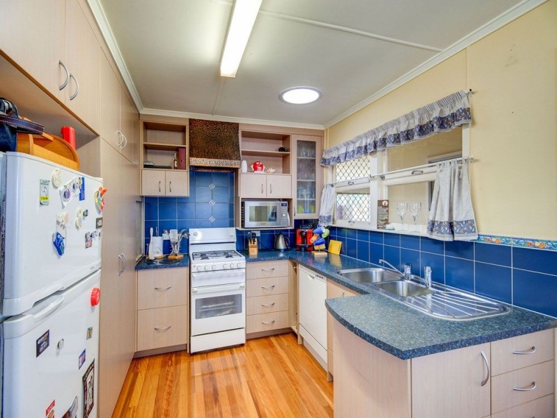 5 Sarina Street, Stafford Heights QLD 4053