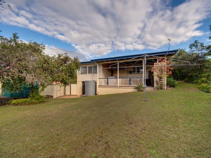 5 Sarina Street, Stafford Heights QLD 4053
