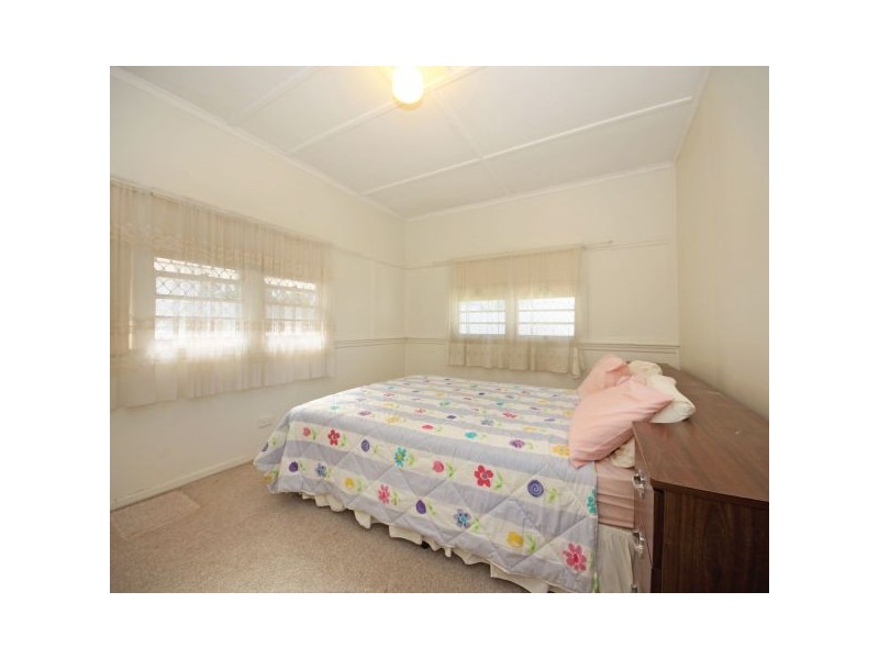 26 Valerie Street, Clontarf QLD 4019