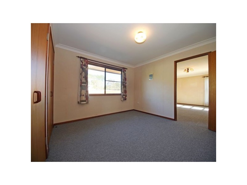 33 Rogers Street, Beachmere QLD 4510