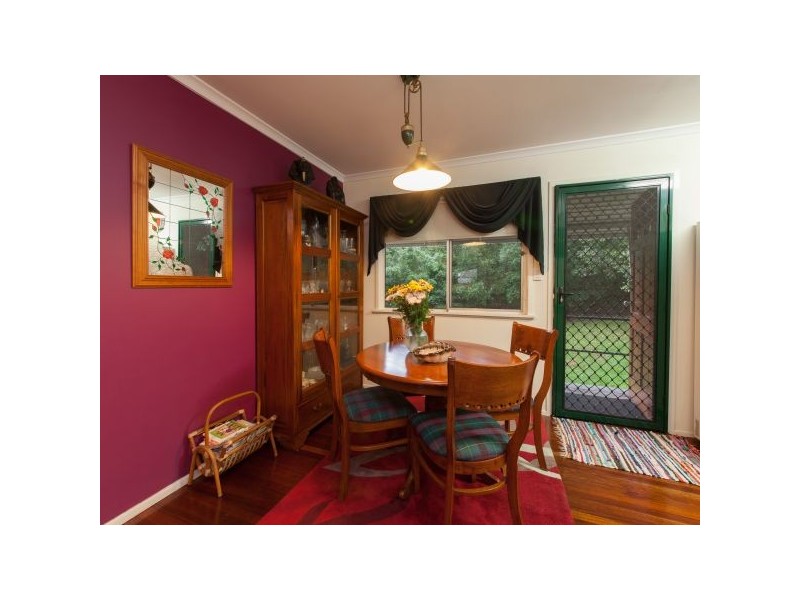 41 David Road, Holland Park QLD 4121