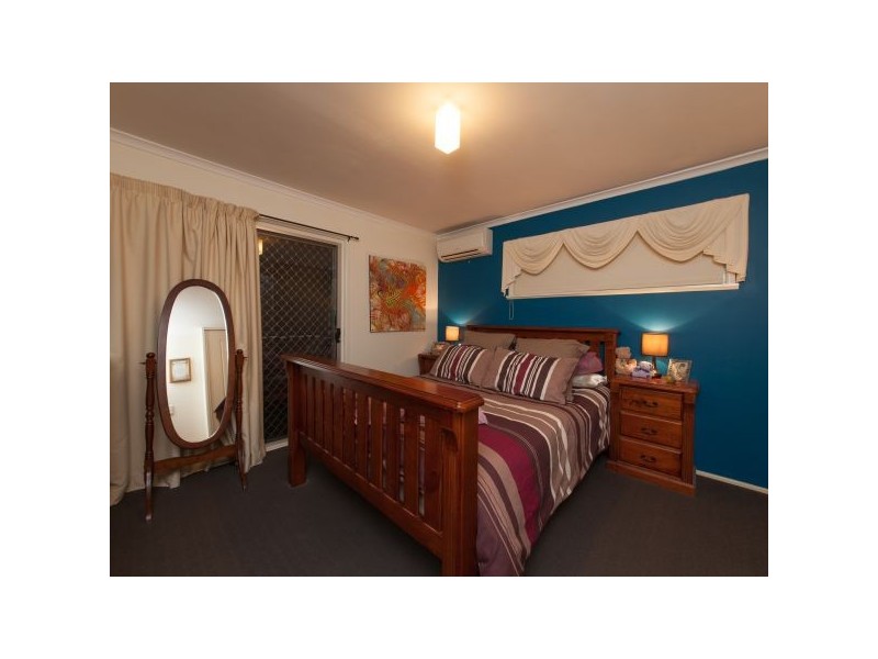 41 David Road, Holland Park QLD 4121