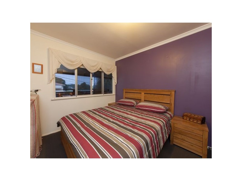 41 David Road, Holland Park QLD 4121