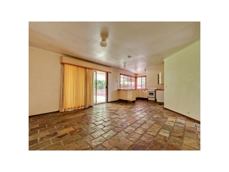 11 Amelia Court,, Camira QLD 4300