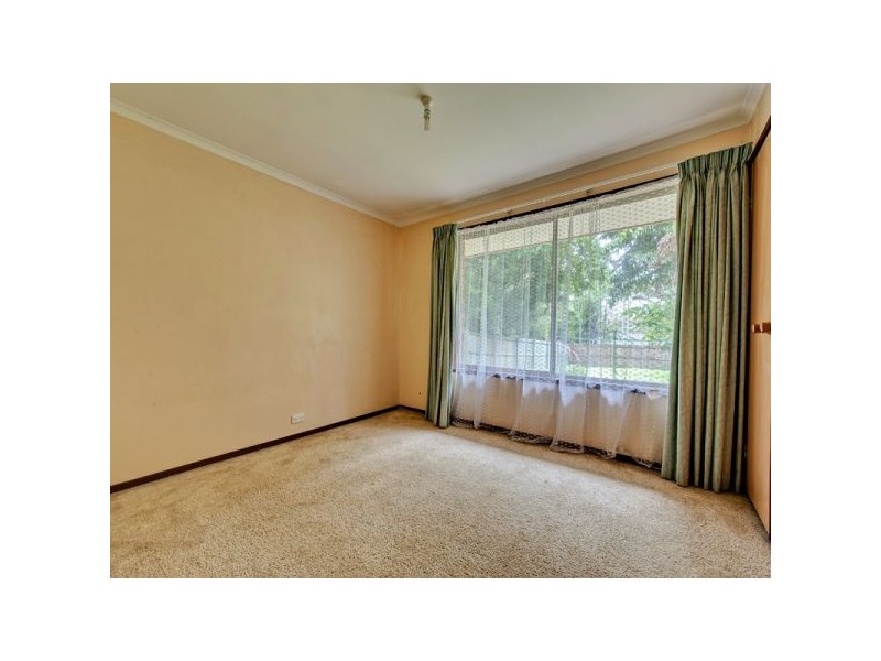 11 Amelia Court,, Camira QLD 4300