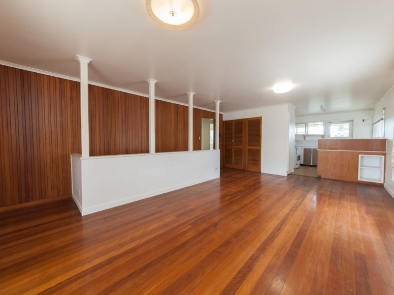 32 Mee Street, Carina QLD 4152