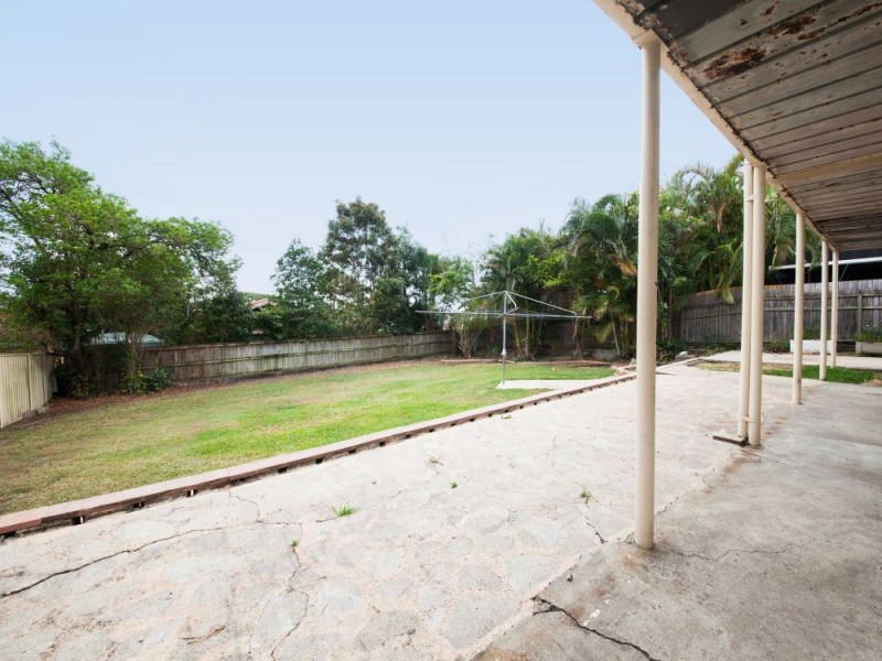 32 Mee Street, Carina QLD 4152