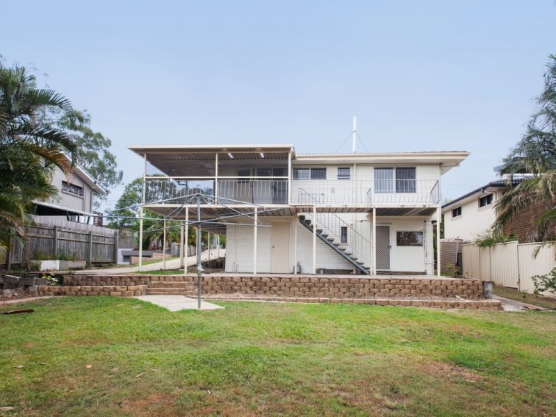 32 Mee Street, Carina QLD 4152