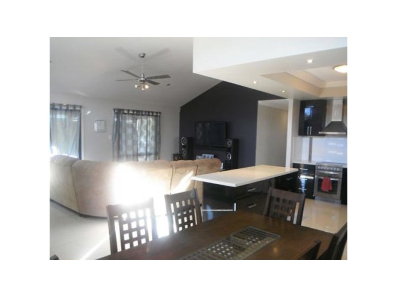 717 Underwood Road, Rochedale South QLD 4123