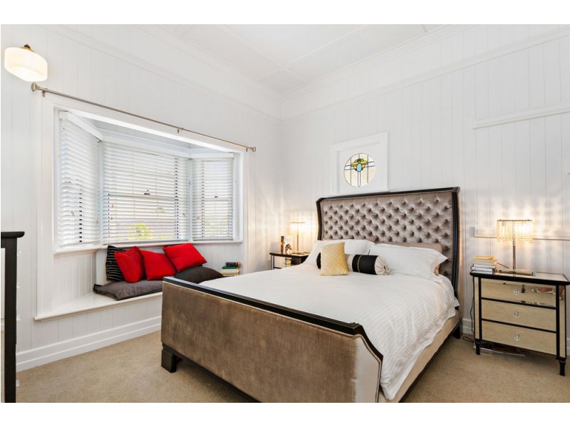 126 Mein Street, Hendra QLD 4011