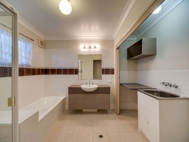 153 Plucks Road, Arana Hills QLD 4054