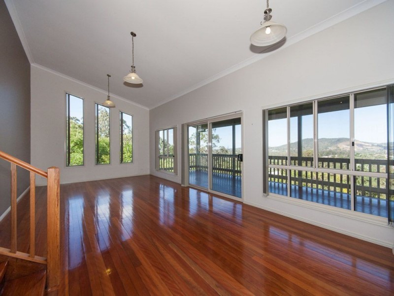 153 Plucks Road, Arana Hills QLD 4054