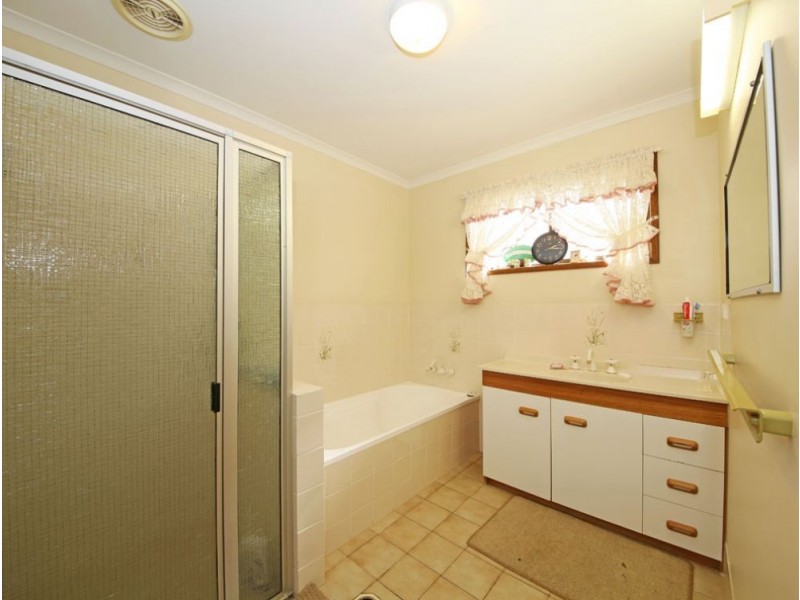 21 Fairway Court, Caboolture QLD 4510