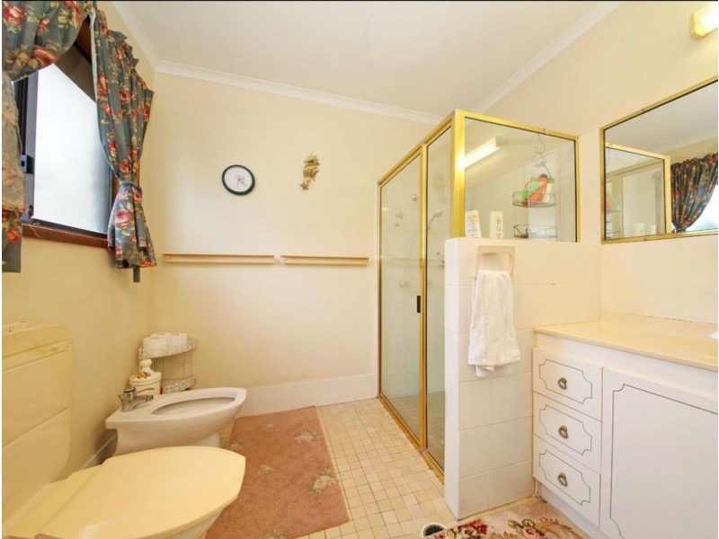 21 Fairway Court, Caboolture QLD 4510