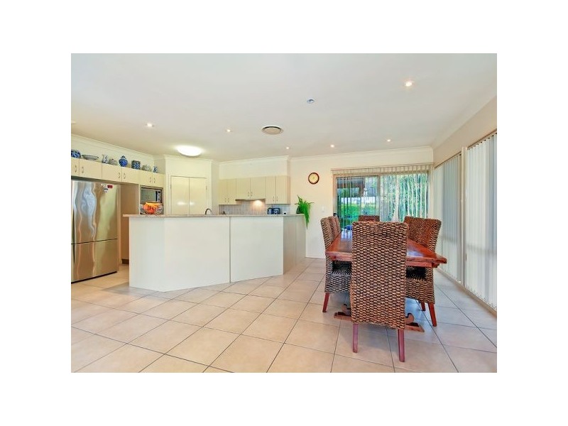 1 Hamilton Close, Forest Lake QLD 4078