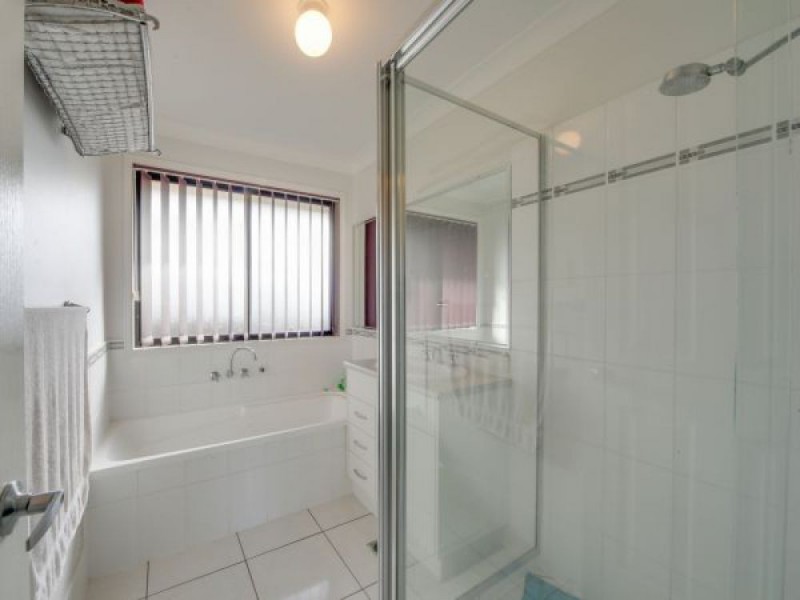 4 Eliena Way, Upper Coomera QLD 4209