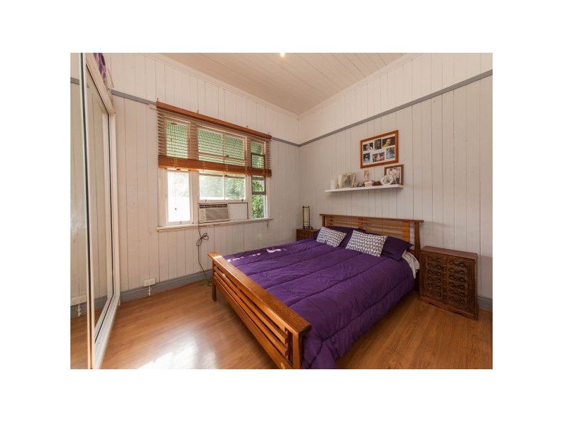 2 Lamont Road, Wilston QLD 4051