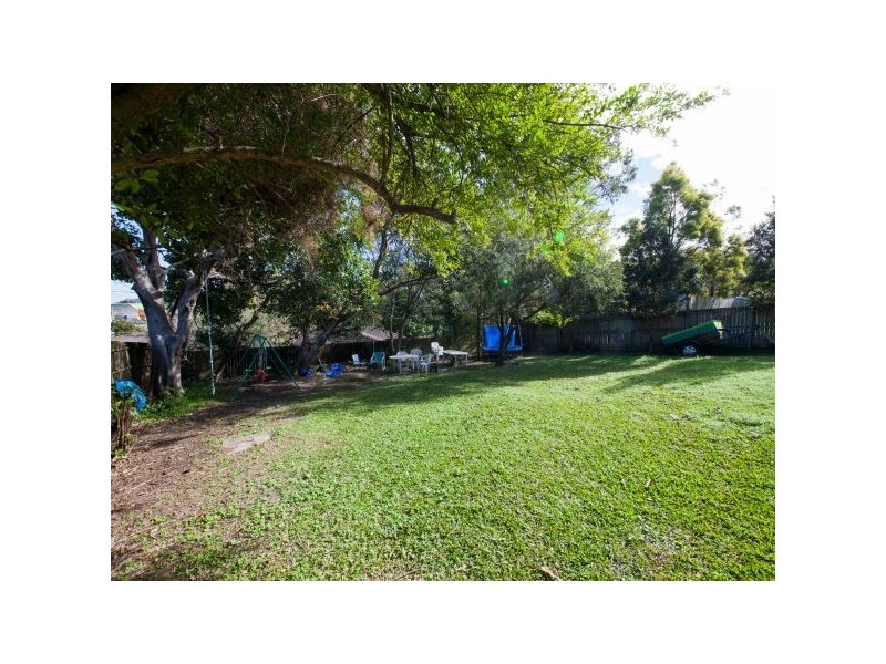 2 Lamont Road, Wilston QLD 4051