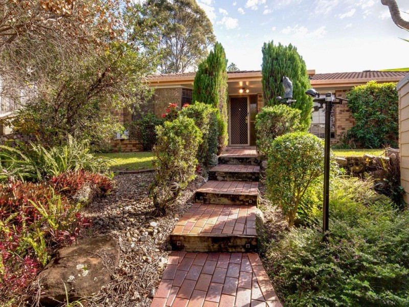 18 Calypso Court, Eatons Hill QLD 4037