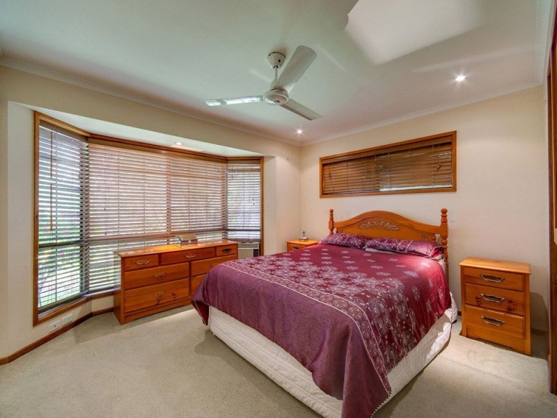 18 Calypso Court, Eatons Hill QLD 4037