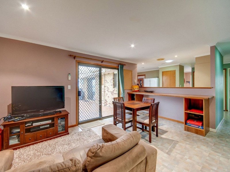 18 Calypso Court, Eatons Hill QLD 4037