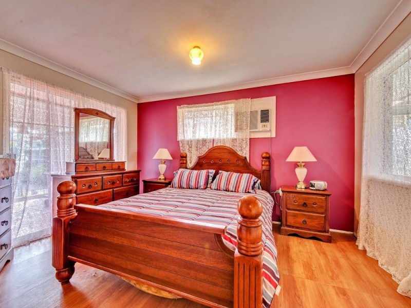 38 Cowley Drive, Flinders View QLD 4305