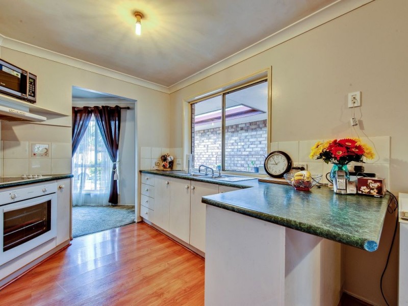 38 Cowley Drive, Flinders View QLD 4305