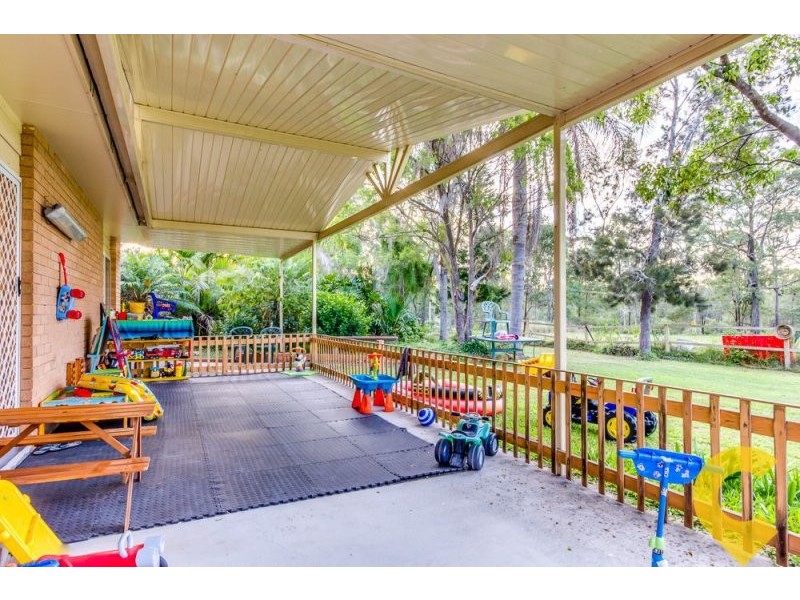 94-106 Stoney Camp Rd, Park Ridge South QLD 4125