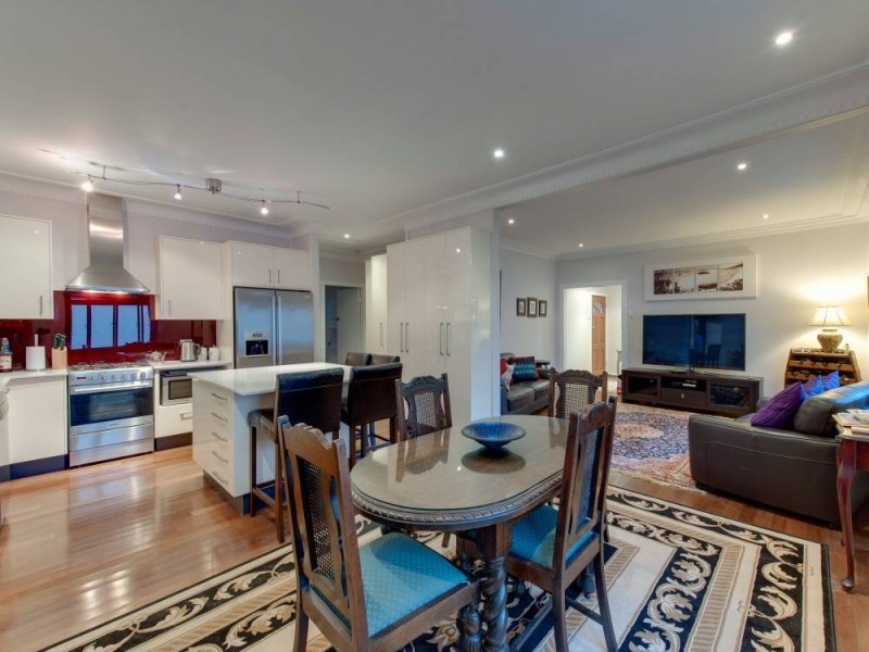 80 Dorrington Drive, Ashgrove QLD 4060