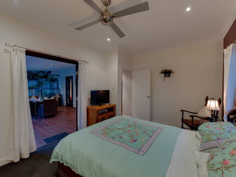 80 Dorrington Drive, Ashgrove QLD 4060