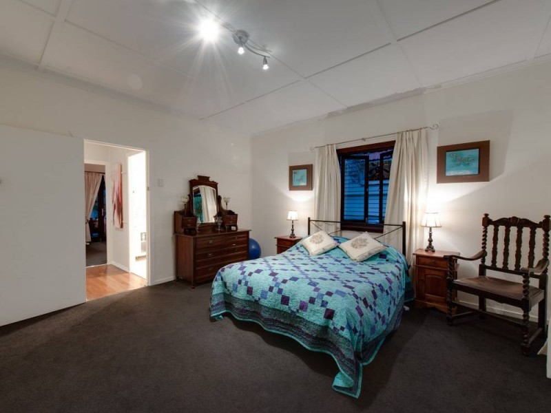 80 Dorrington Drive, Ashgrove QLD 4060