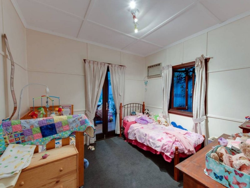 80 Dorrington Drive, Ashgrove QLD 4060