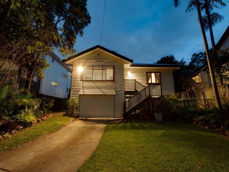 80 Dorrington Drive, Ashgrove QLD 4060