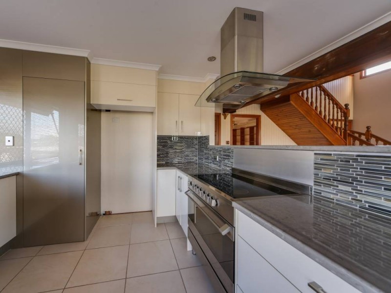 25 Lachlan Drive, Coomera QLD 4209