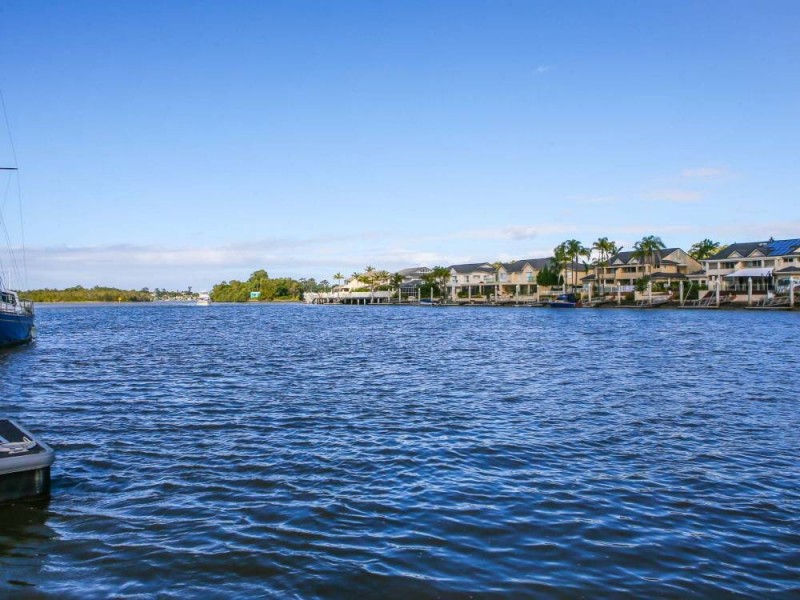 25 Lachlan Drive, Coomera QLD 4209