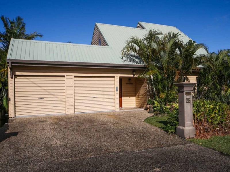25 Lachlan Drive, Coomera QLD 4209