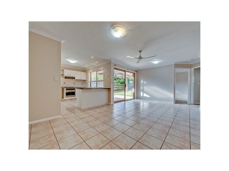 2 Benarkin Street, Forest Lake QLD 4078