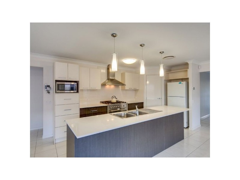 11 Corella Crescent, Warner QLD 4500