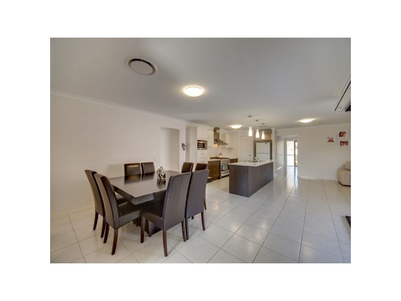 11 Corella Crescent, Warner QLD 4500