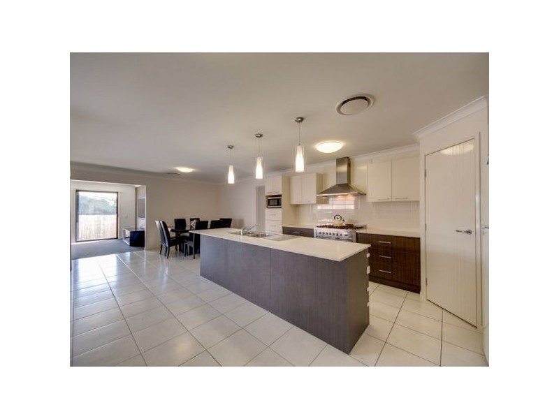 11 Corella Crescent, Warner QLD 4500
