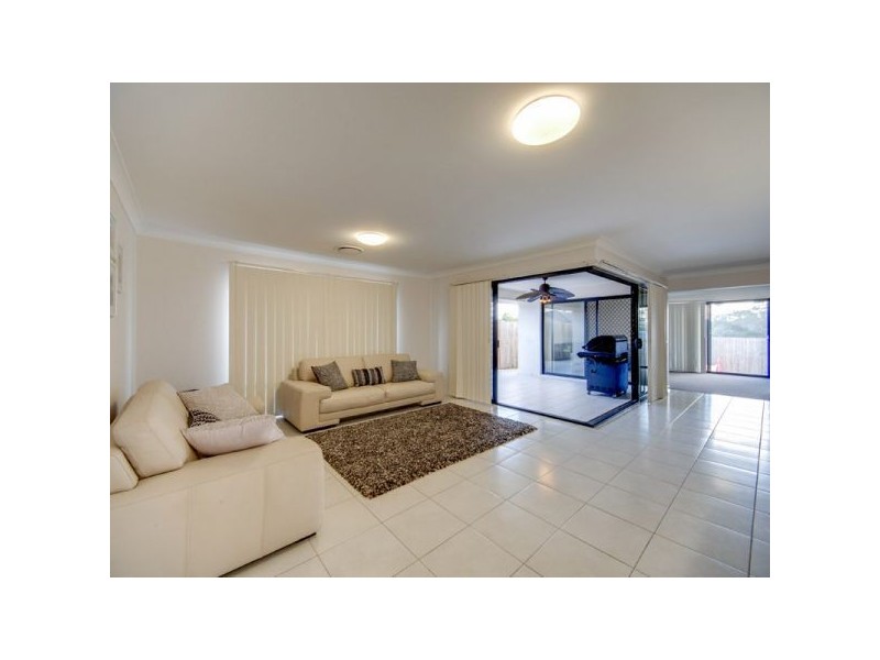 11 Corella Crescent, Warner QLD 4500