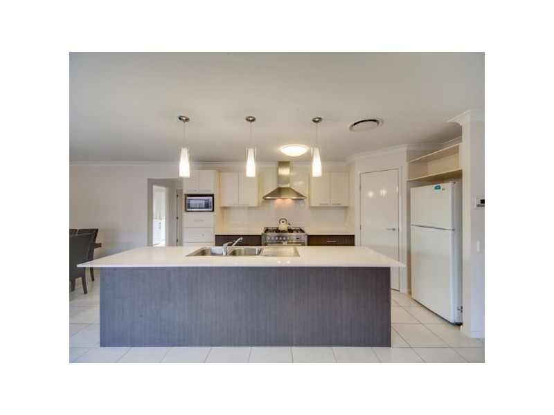 11 Corella Crescent, Warner QLD 4500