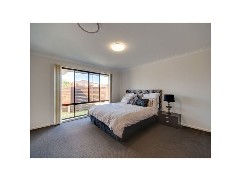11 Corella Crescent, Warner QLD 4500