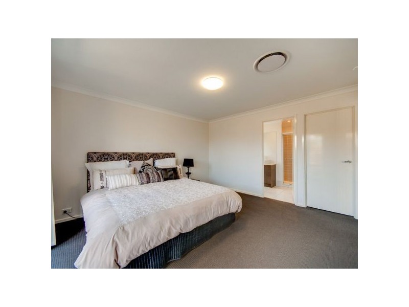 11 Corella Crescent, Warner QLD 4500