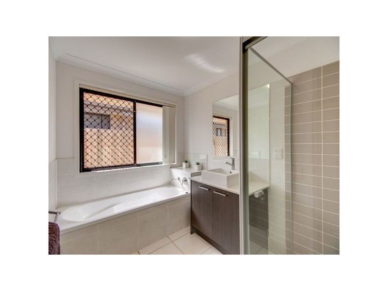 11 Corella Crescent, Warner QLD 4500