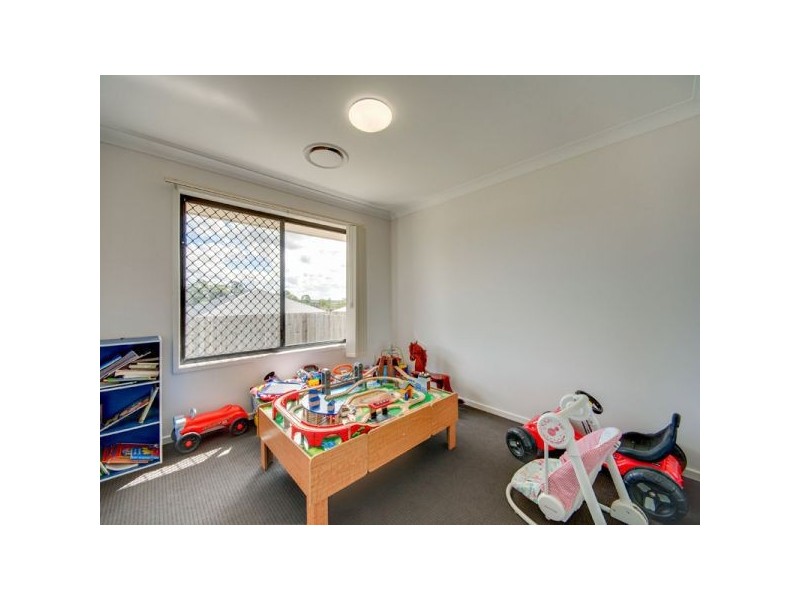 11 Corella Crescent, Warner QLD 4500