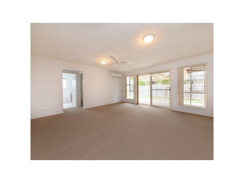 1/8 Elwick Place, Bracken Ridge QLD 4017