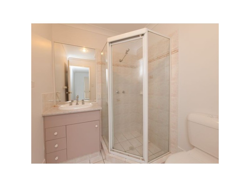 1/8 Elwick Place, Bracken Ridge QLD 4017