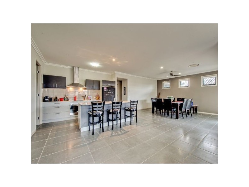 7 Benier Close, Doolandella QLD 4077